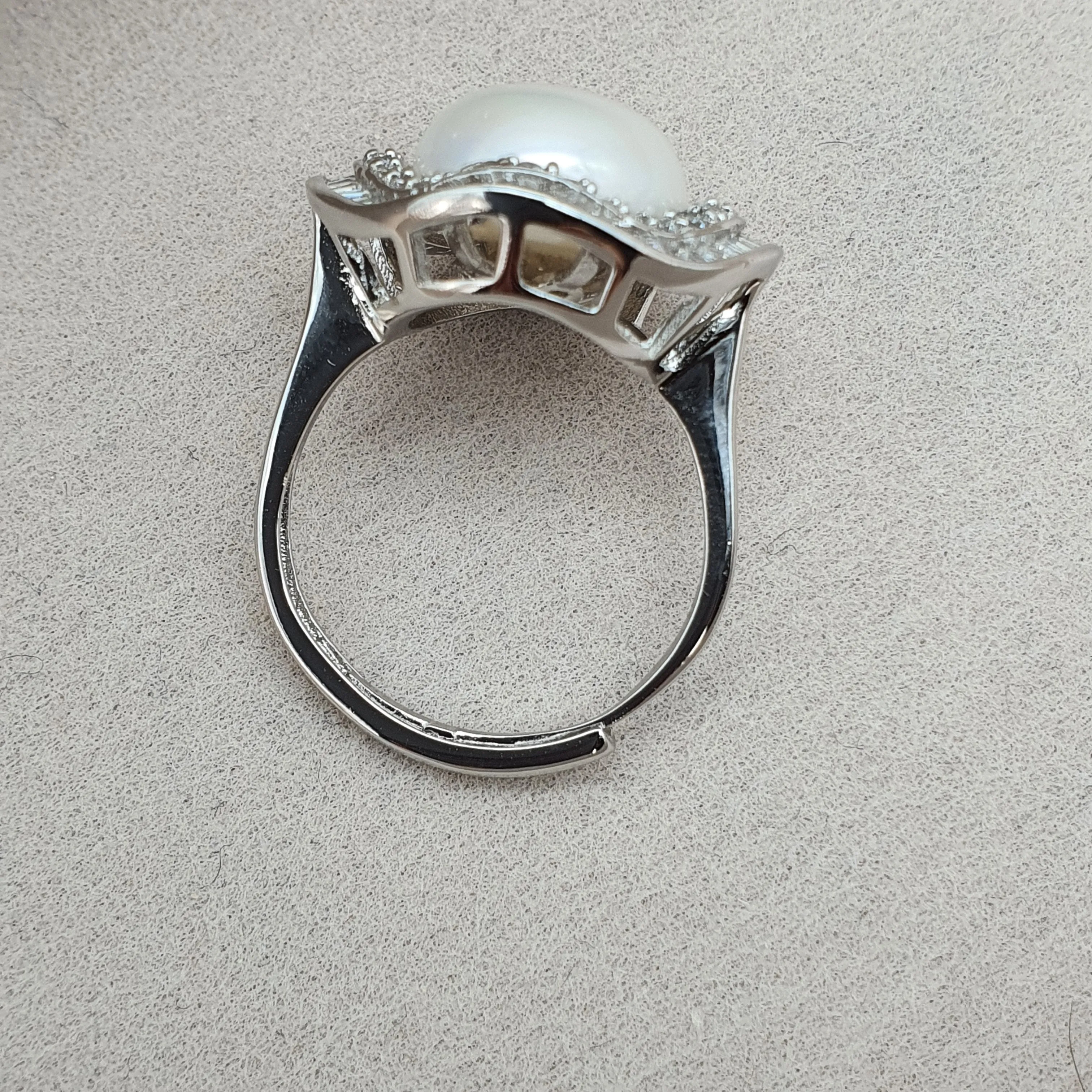 Large Freshwater Pearl ring, sterling silver