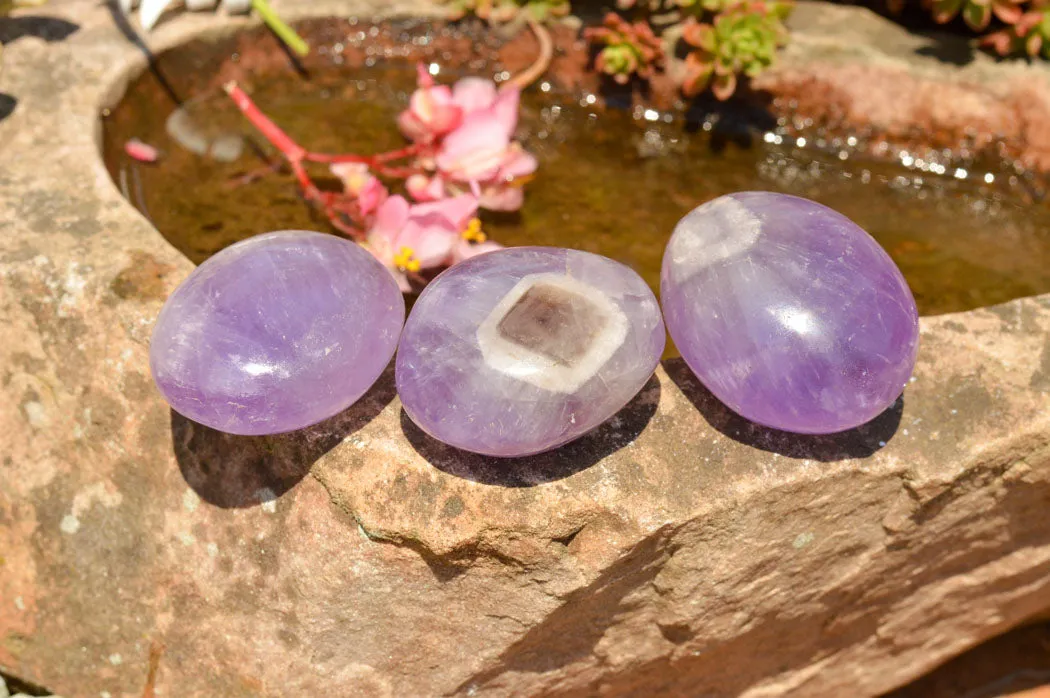 Polished Gemmy Amethyst Galet - Palm Stones x 20 From Madagascar