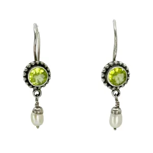 Sterling silver Pearl & peridot drop earrings GM112